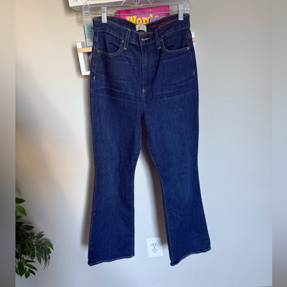 Alice Olivia flared  denim size 29